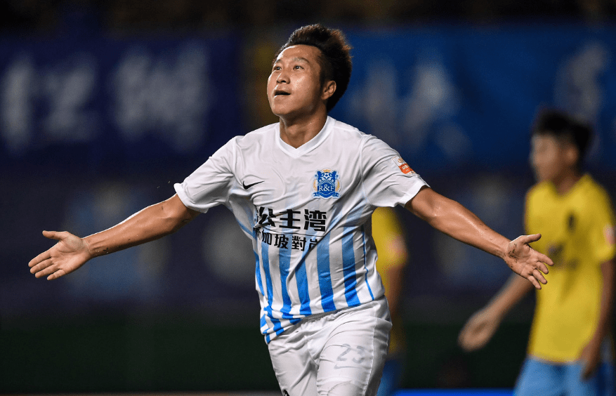 【华体会体育hth官方网站】
最新中超转会汇总：前国安主帅拒绝天价条约 大连人两名老臣离队(图3)